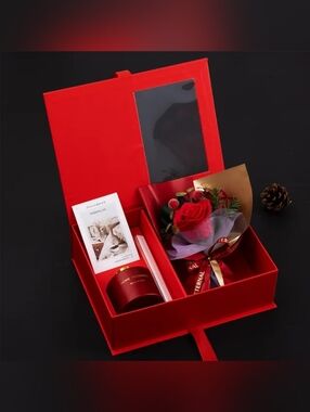 Luxury Gift Box with Reed Diffuser & Soap Flower Bouquet – Rose